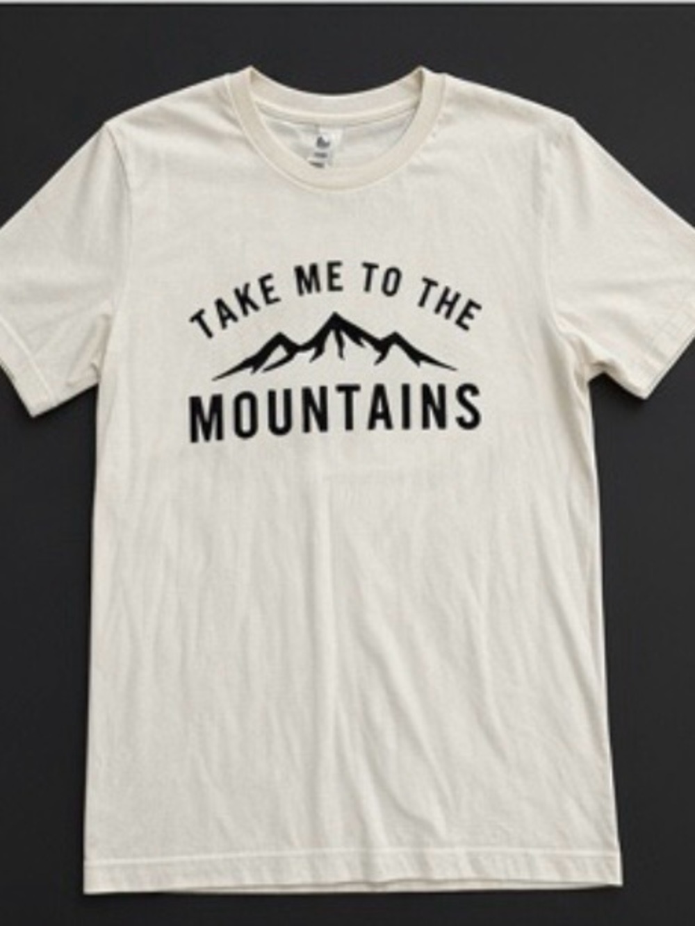 Boutique Women’s Mountain Lover Graphic T-Shirt